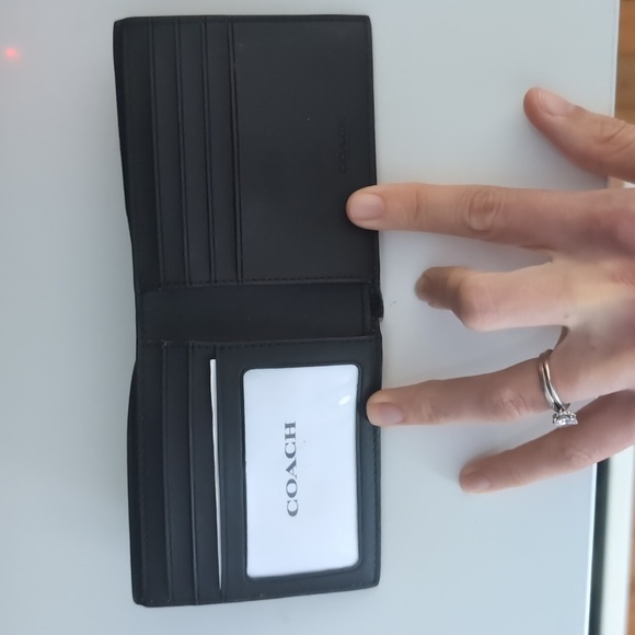 1:1 Rep Coach Wallet - Picture 2 of 5